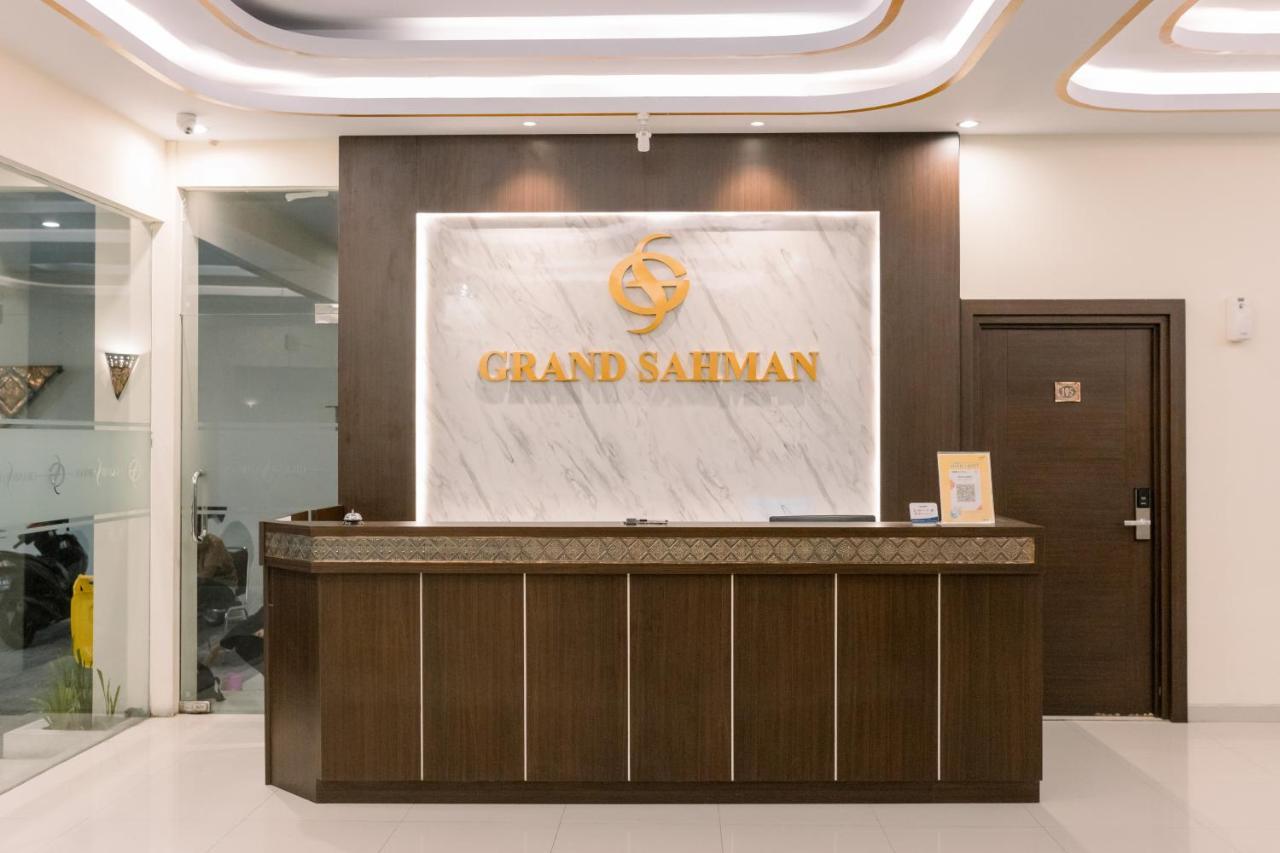 Grand Sahman Hotel Surakarta  Bagian luar foto